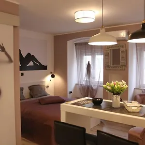 apartment-mala-tajna.primorje-gorskikotar.com/