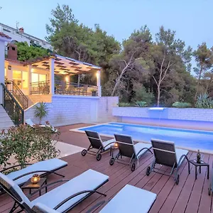 villa-fani-trogir.splithotels.org/